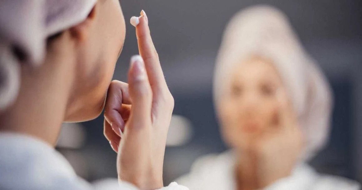 How To Use Tretinoin Cream With Moisturizer