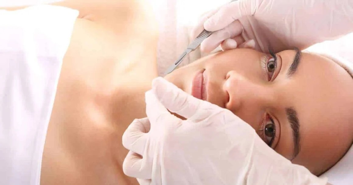 12 Benefits Of Dermaplaning For Beautiful Skin